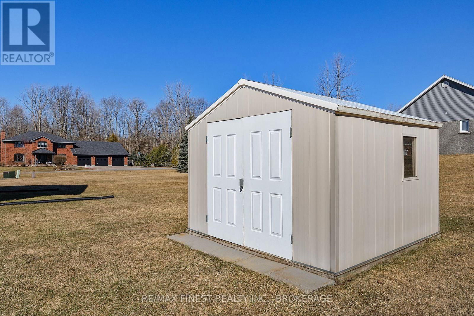 4360 ASHWOOD DRIVE Image 45