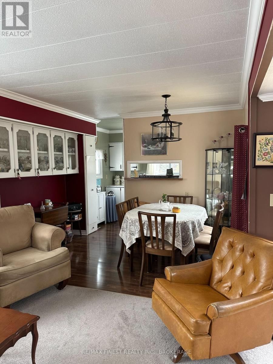 4425 FRONT STREET Image 8