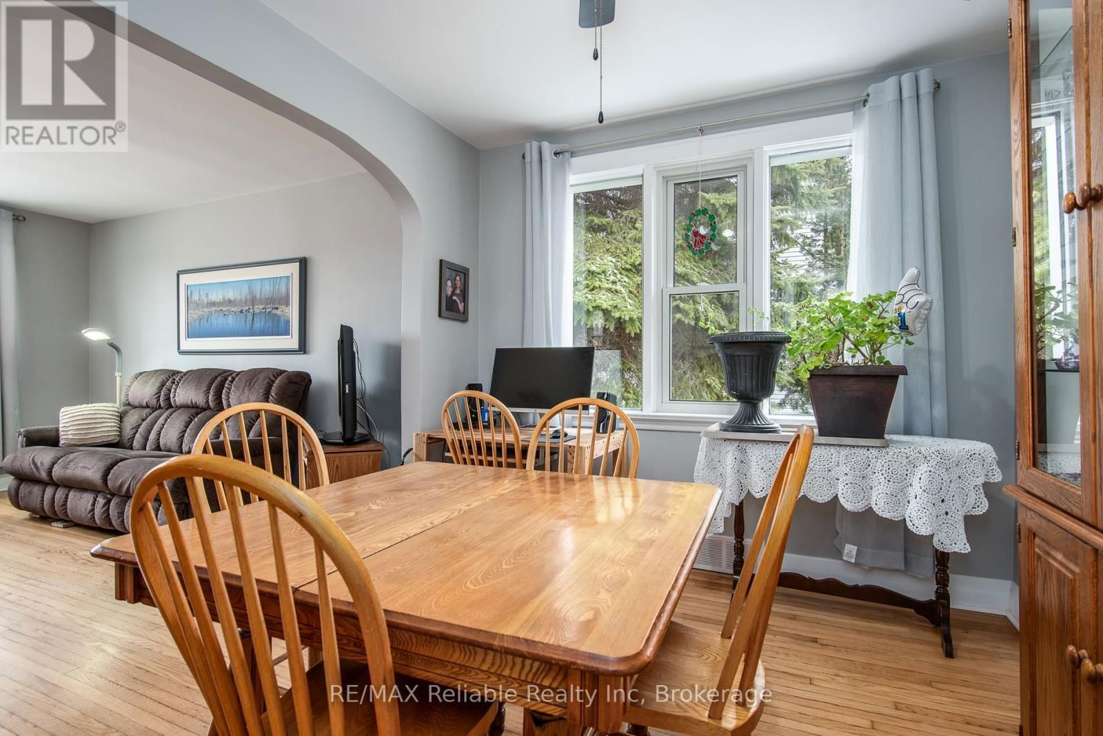 147 GODERICH STREET WEST Image 27