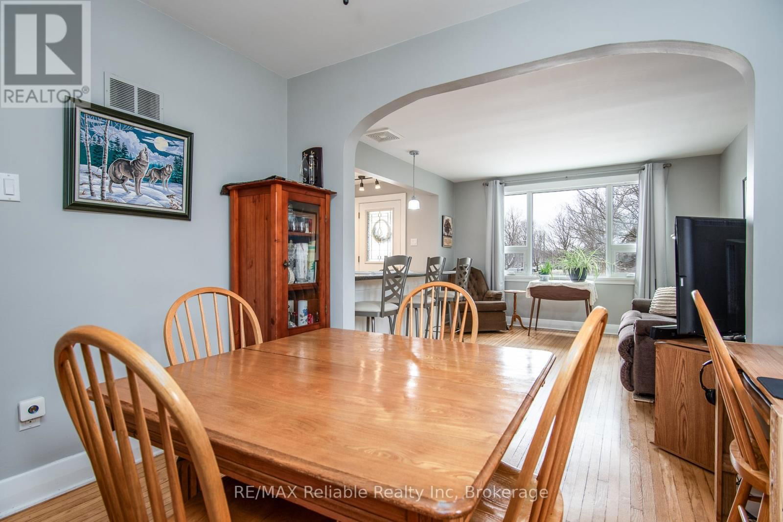 147 GODERICH STREET WEST Image 28