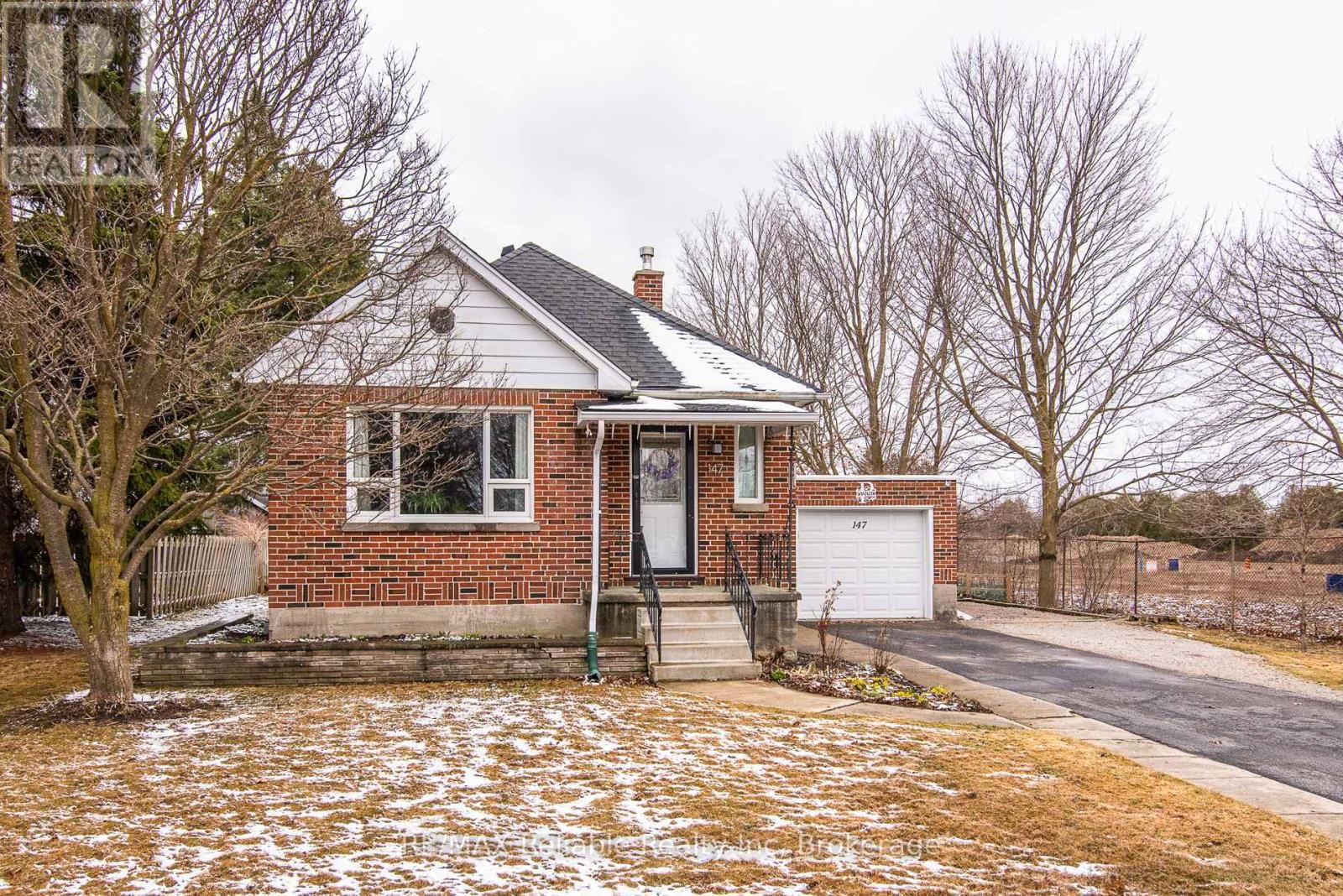 147 GODERICH STREET WEST Image 3