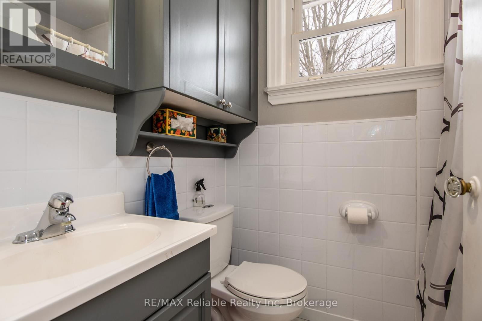 147 GODERICH STREET WEST Image 30