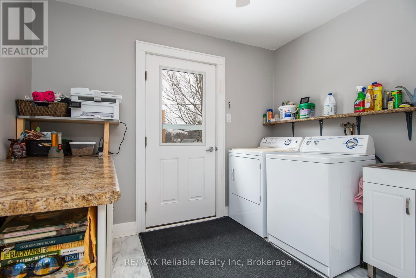 147 GODERICH STREET WEST Image 34