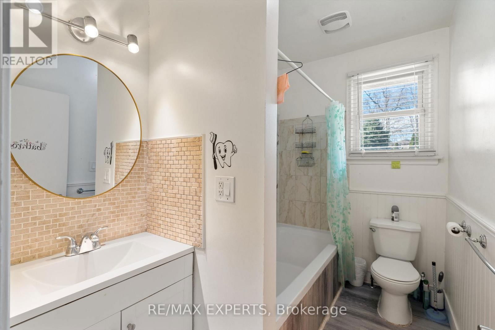 5451 ONTARIO AVENUE Image 11