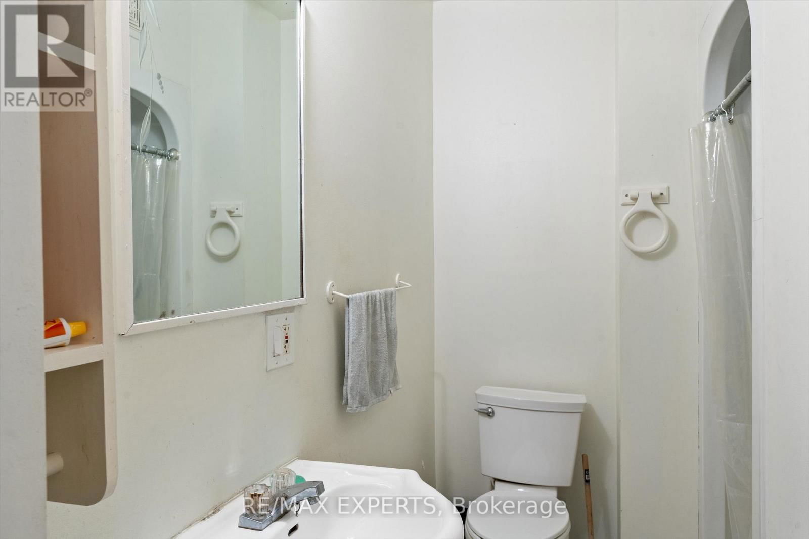 5451 ONTARIO AVENUE Image 17