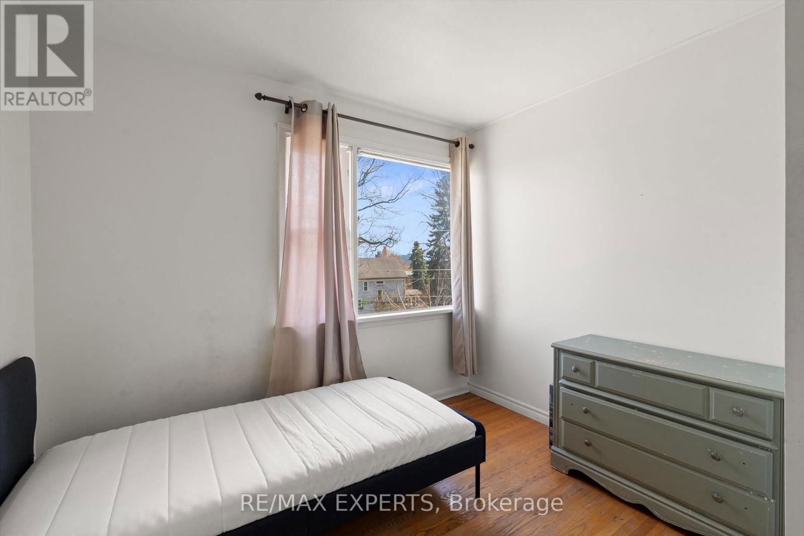 5451 ONTARIO AVENUE Image 20