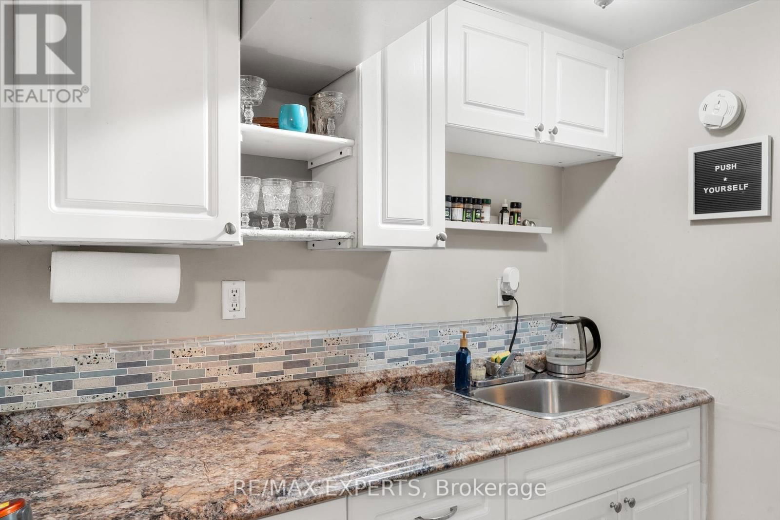 5451 ONTARIO AVENUE Image 24