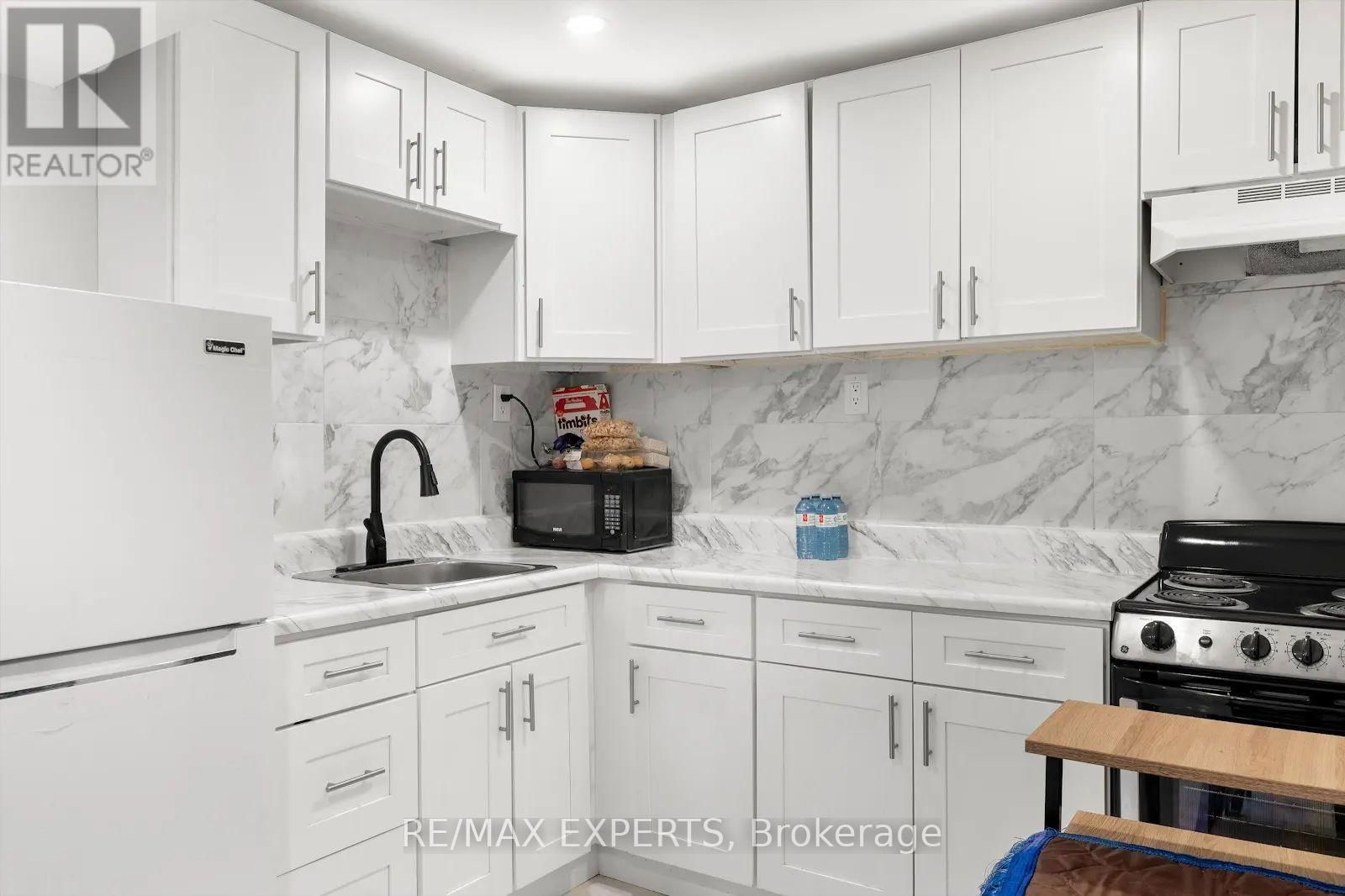 5451 ONTARIO AVENUE Image 30