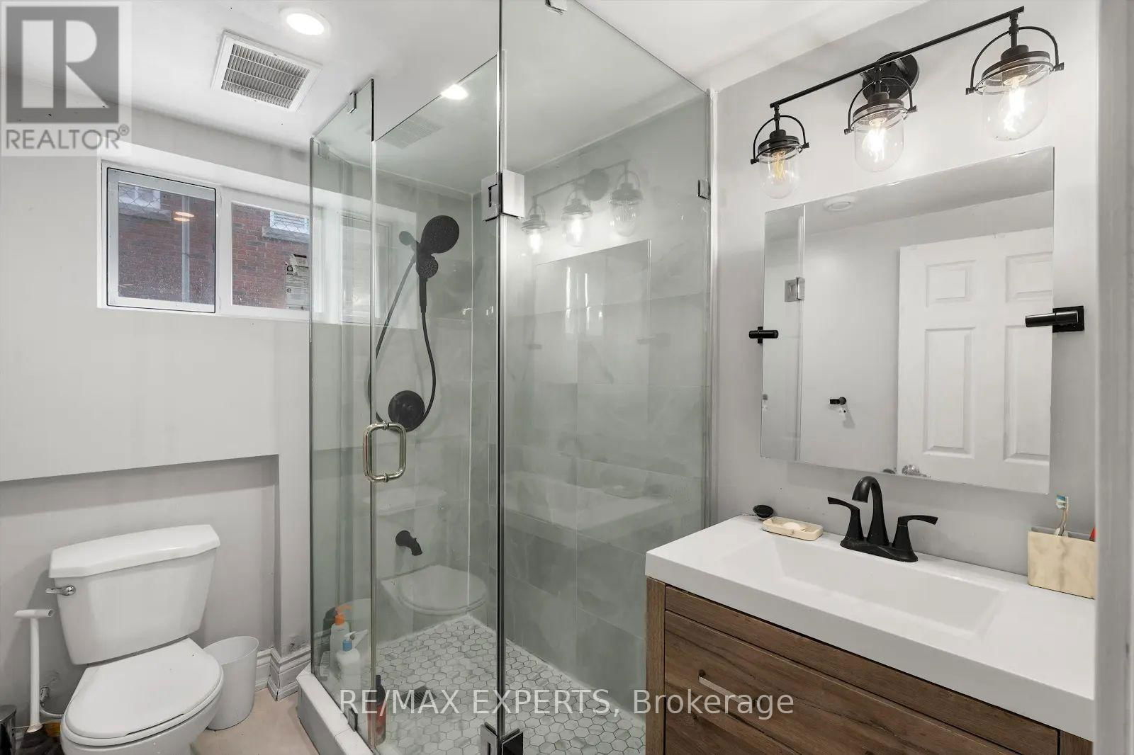 5451 ONTARIO AVENUE Image 32