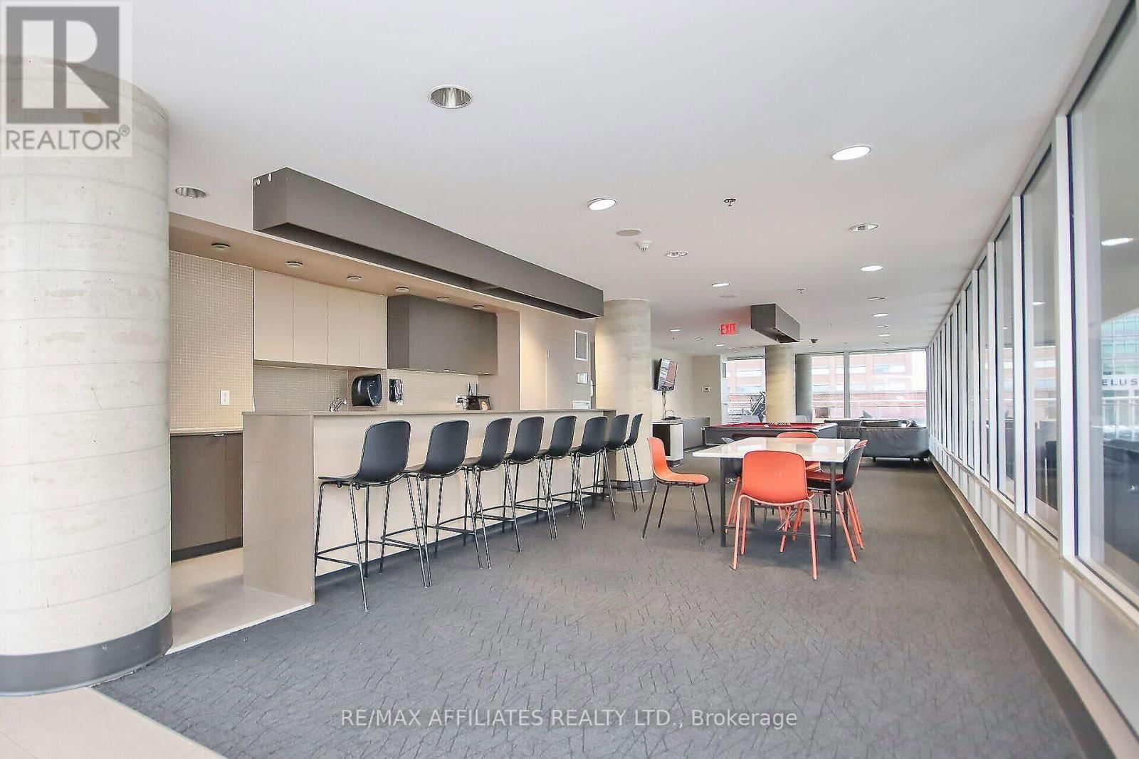 1201 - 324 LAURIER AVENUE WEST Image 27