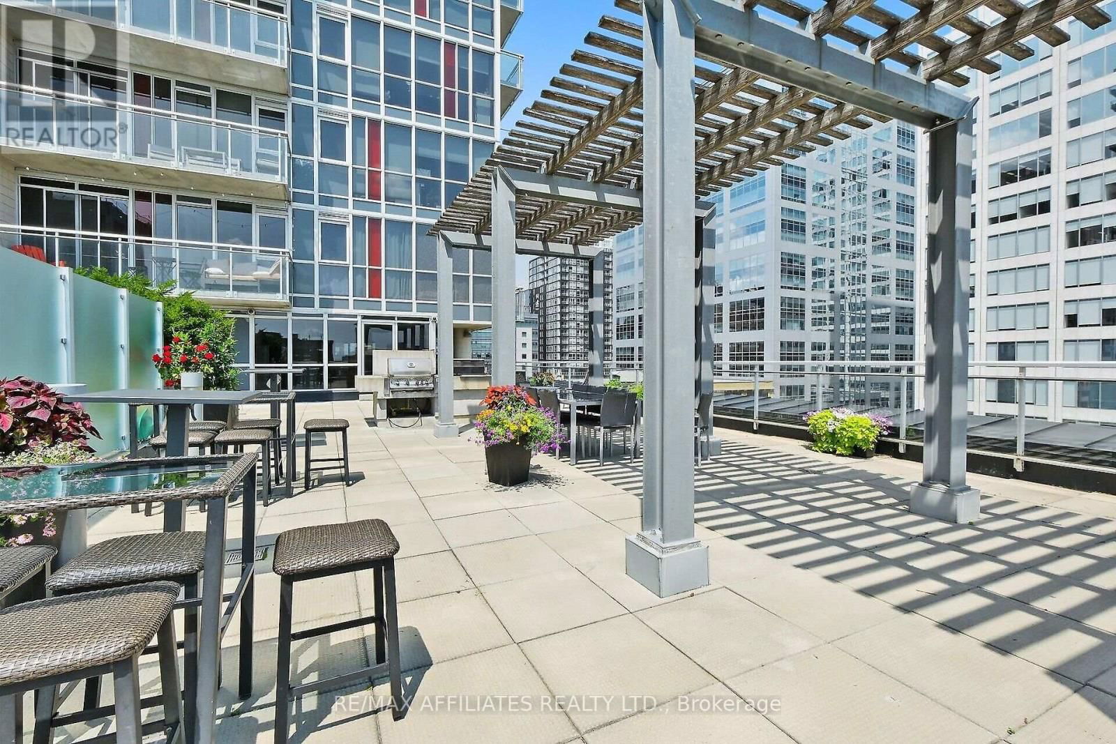1201 - 324 LAURIER AVENUE WEST Image 36