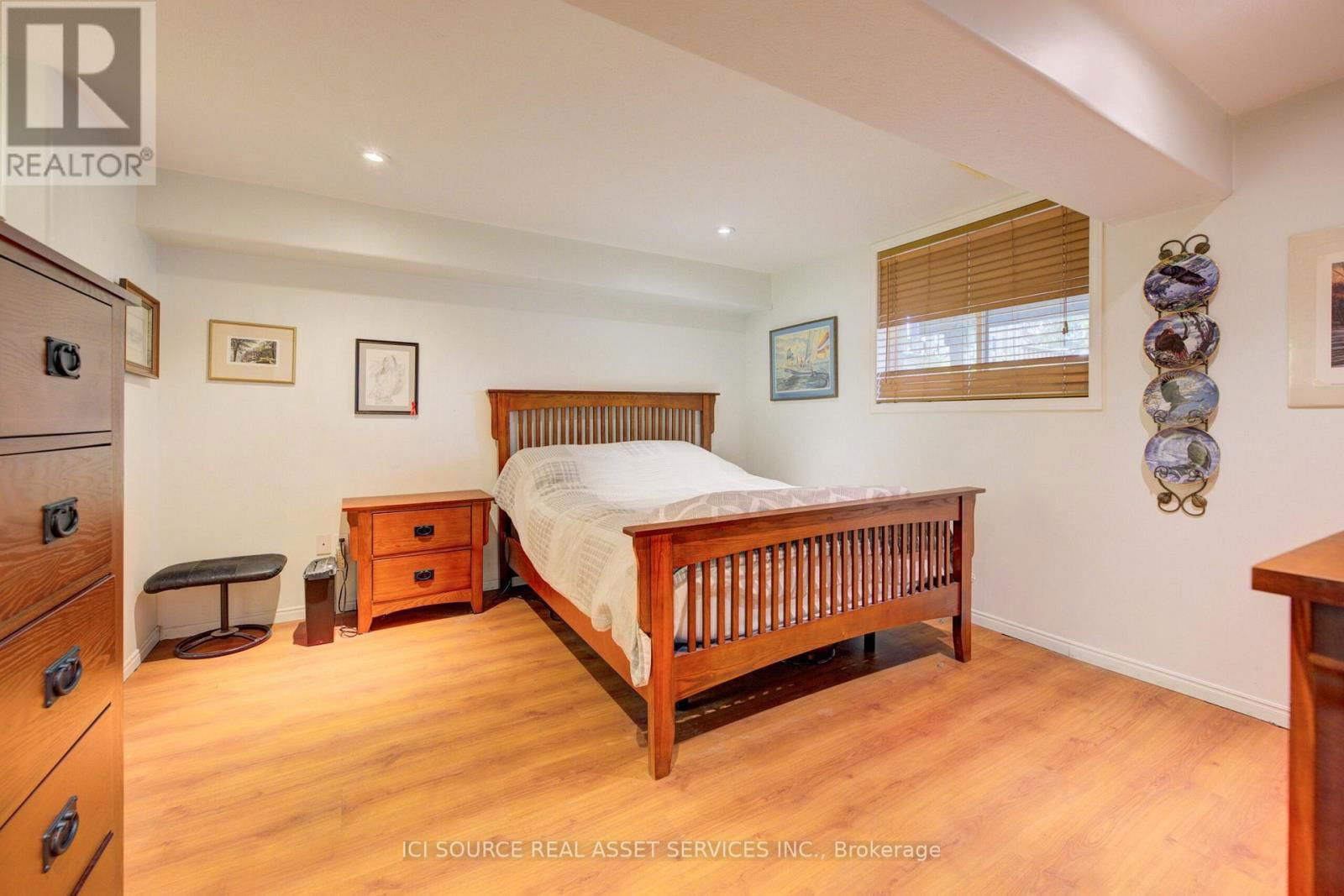 13 - 10 COBBLESTONE DRIVE Image 13