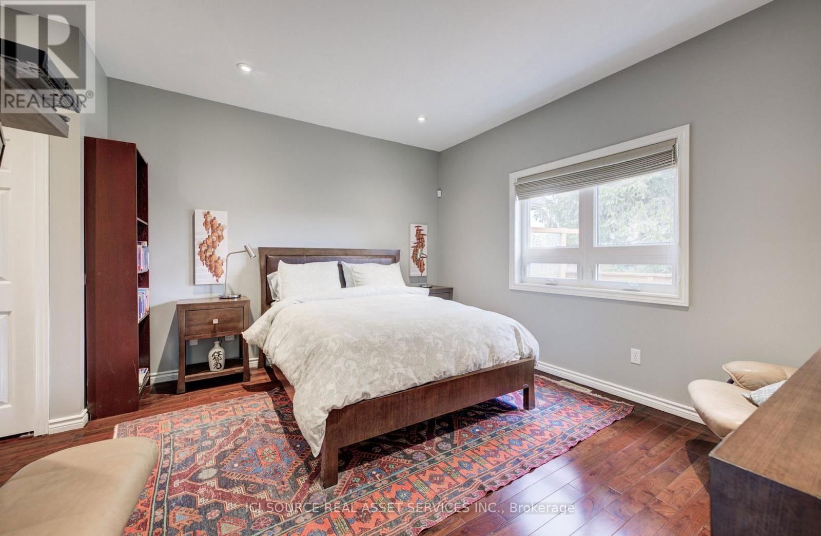 13 - 10 COBBLESTONE DRIVE Image 7