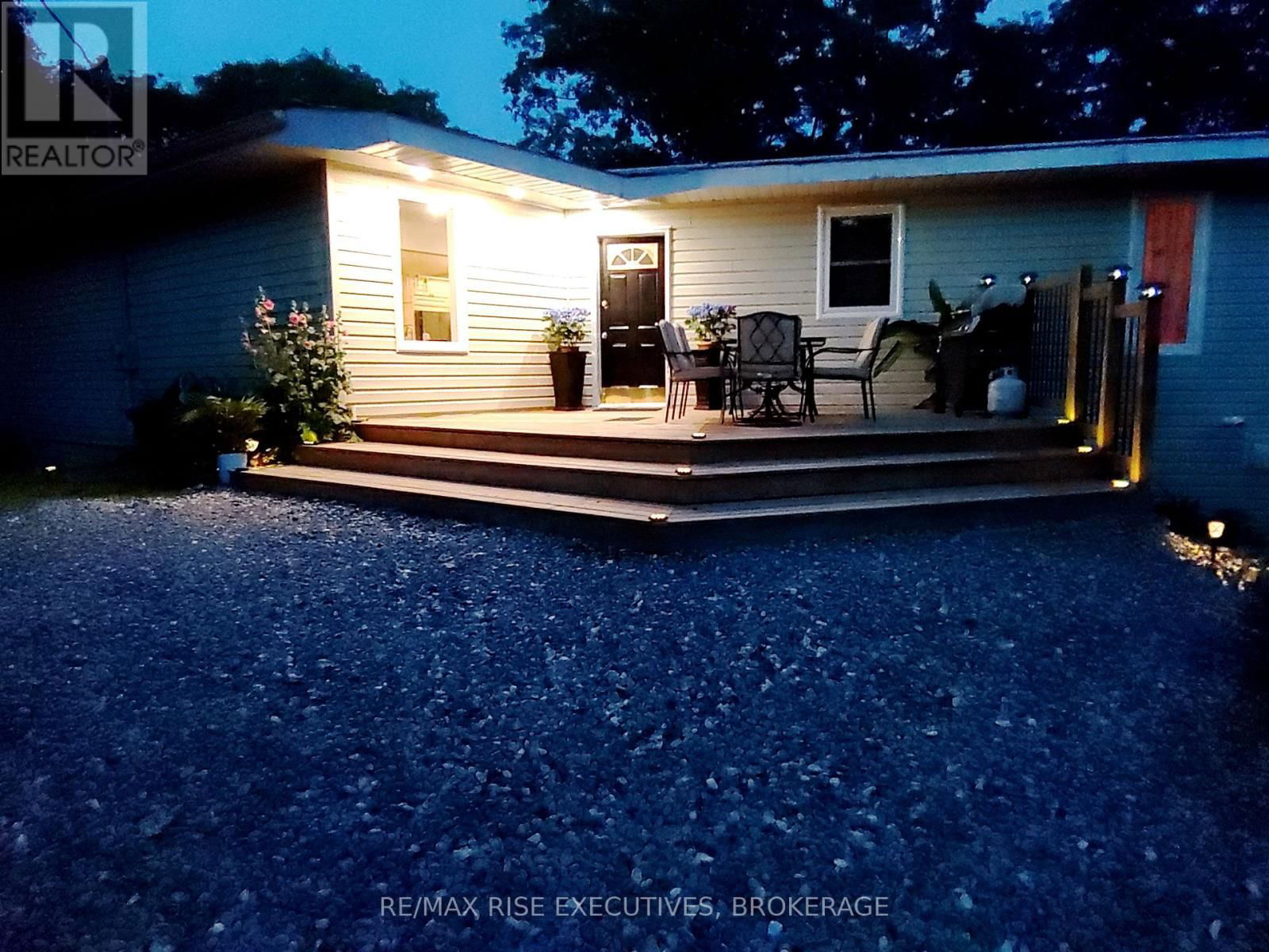 1365 FOURTH LAKE ROAD Image 45