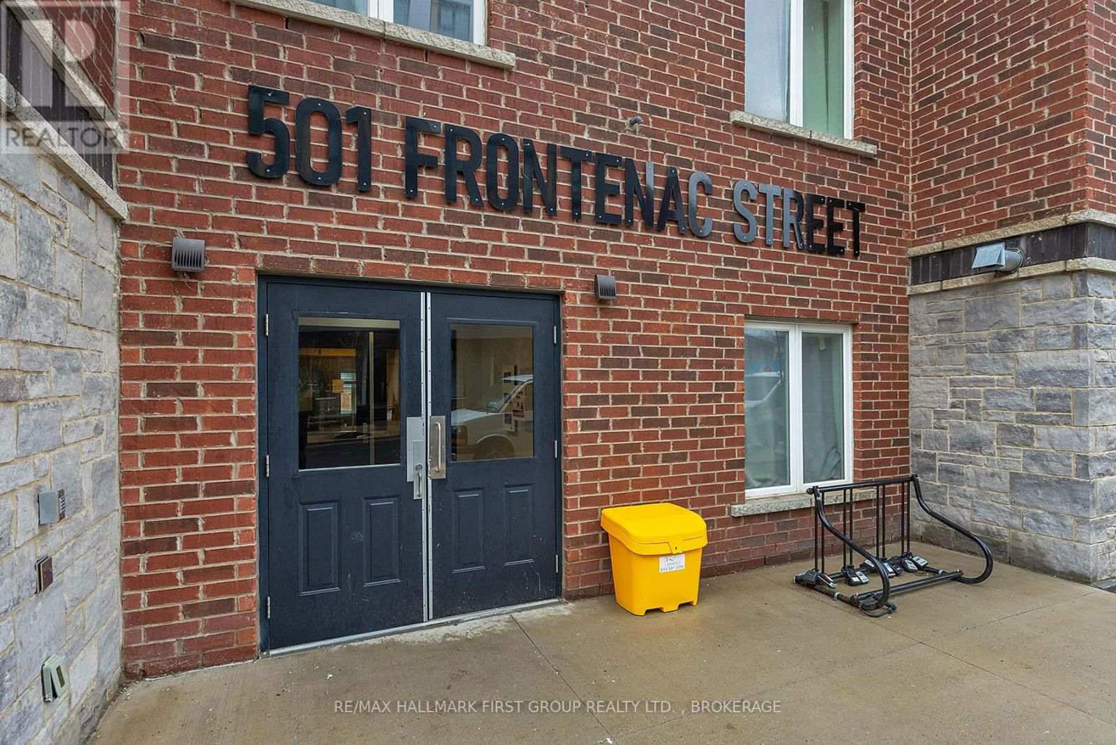 220 - 501 FRONTENAC STREET Image 2