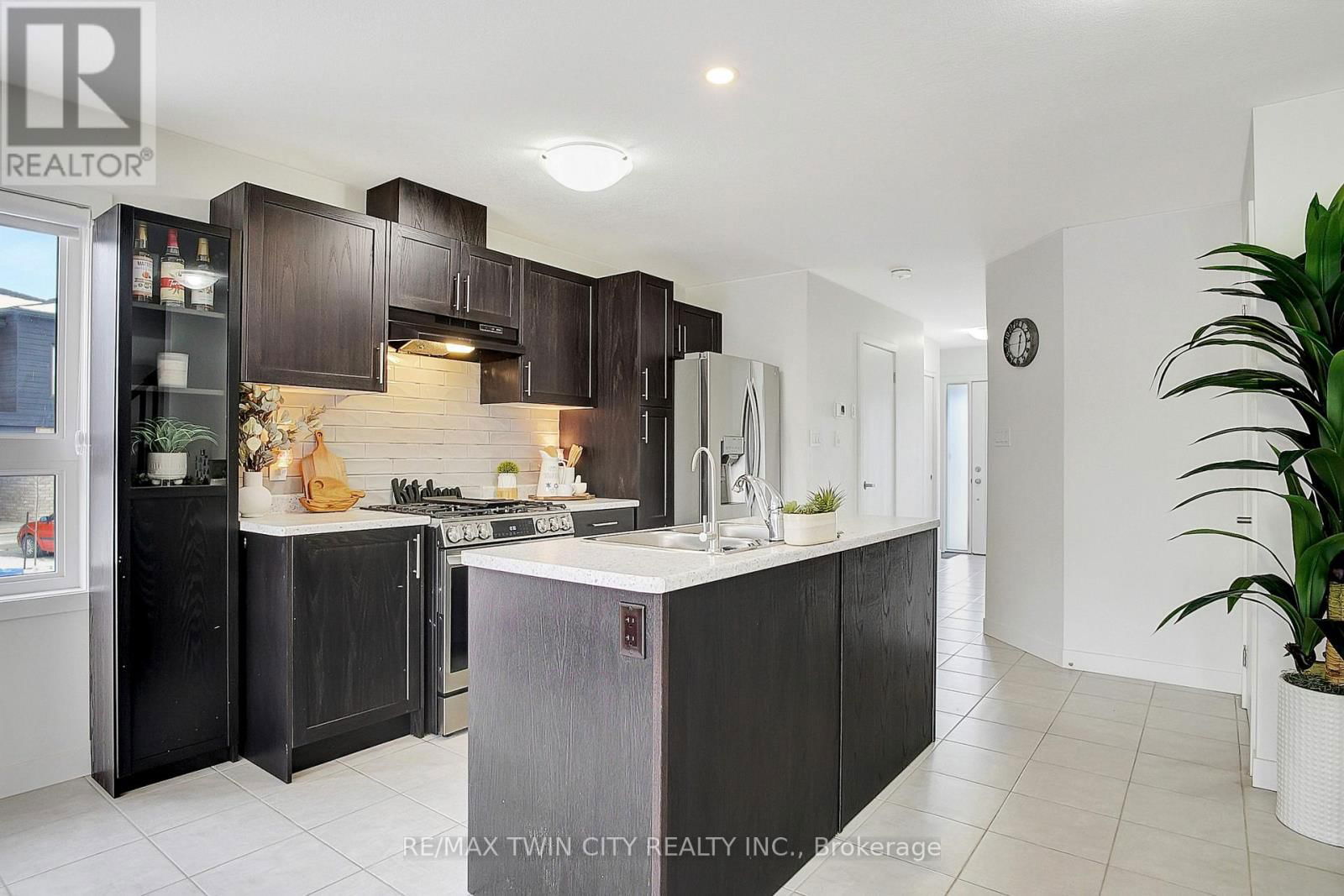111 PONY DRIVE Image 13