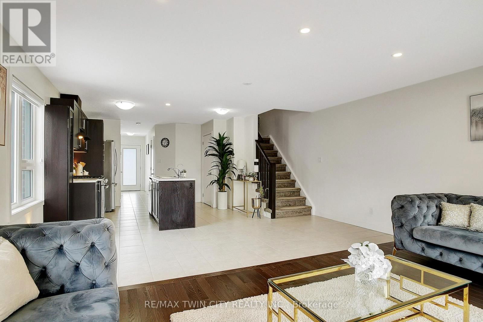 111 PONY DRIVE Image 16