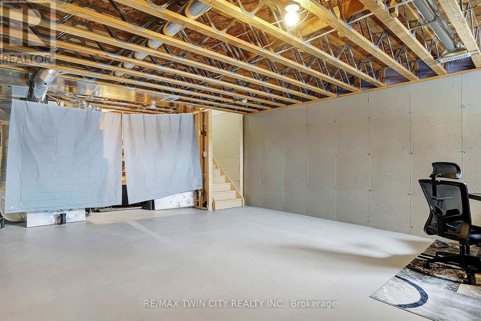 111 PONY DRIVE Image 33