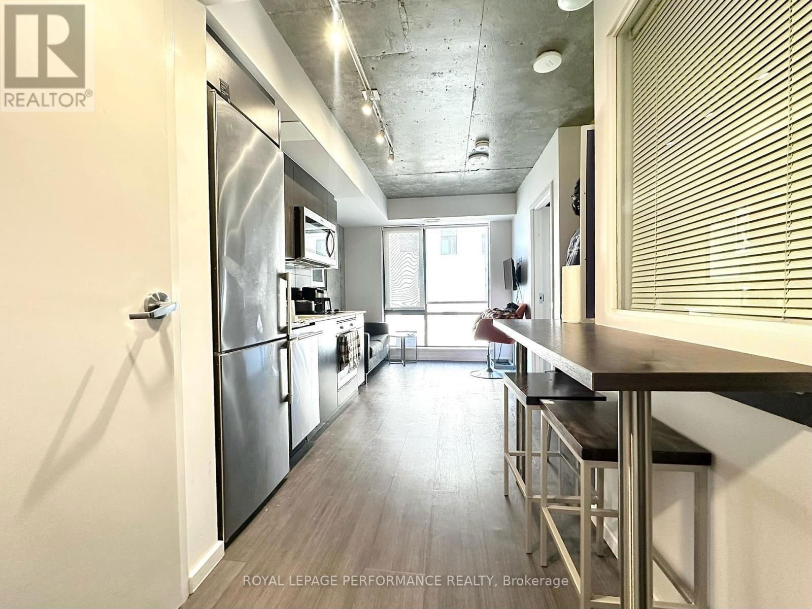 2307 - 105 CHAMPAGNE AVENUE SOUTH Image 3