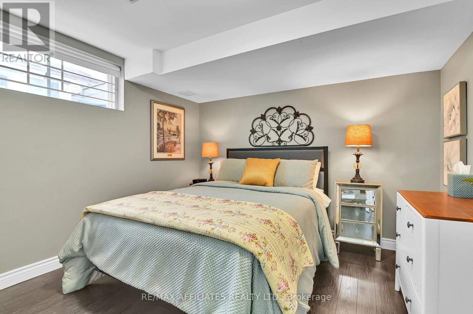 220 ALLGROVE WAY Image 19