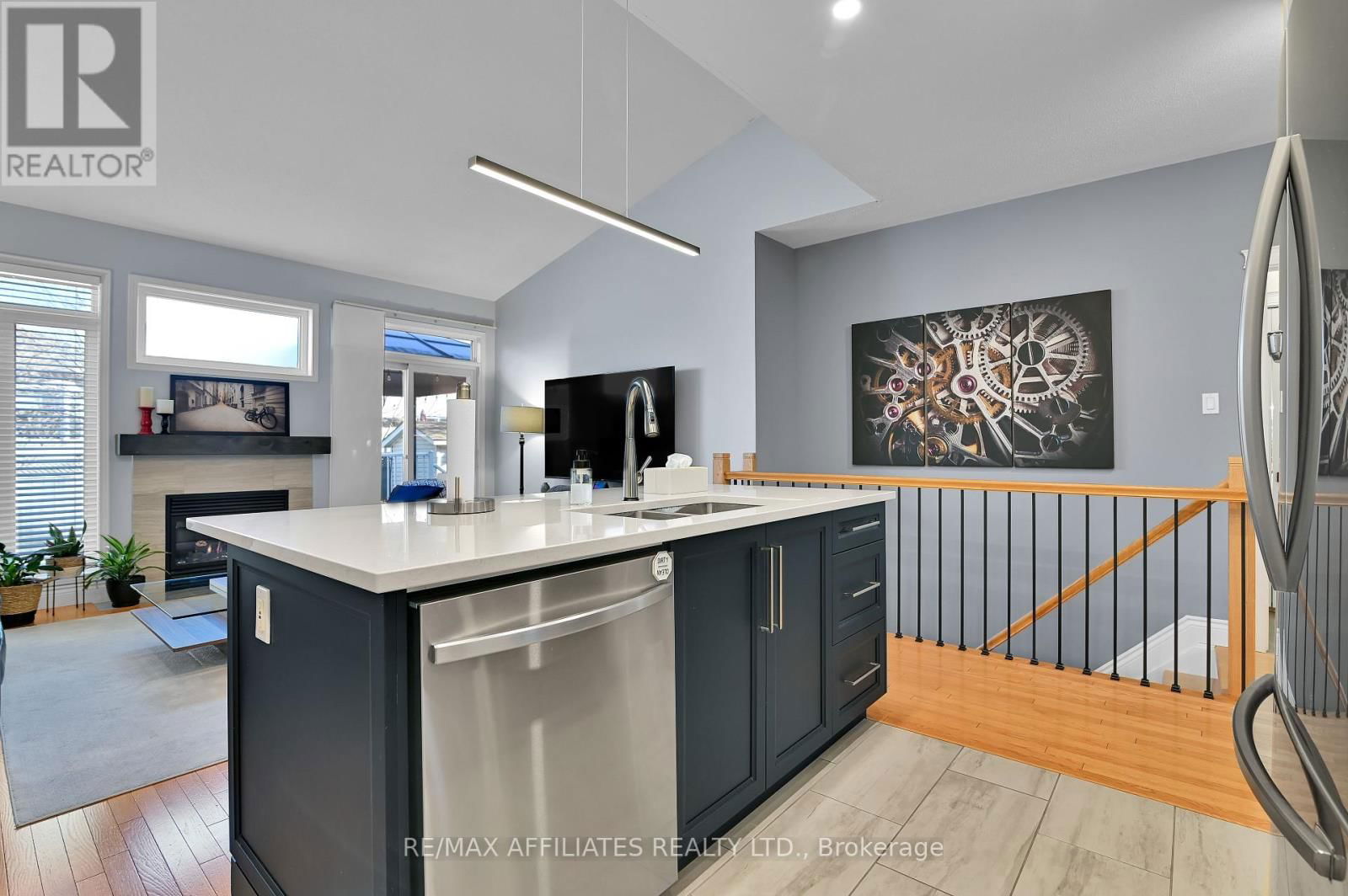 220 ALLGROVE WAY Image 6