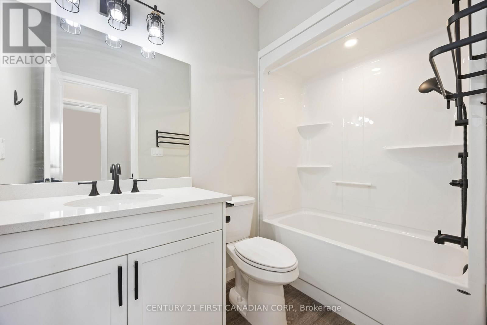 484 KIP LANE Image 12