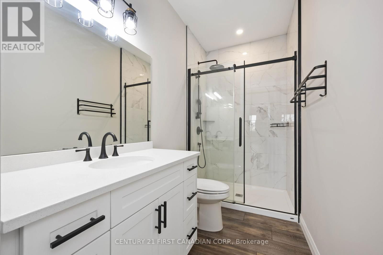 484 KIP LANE Image 13