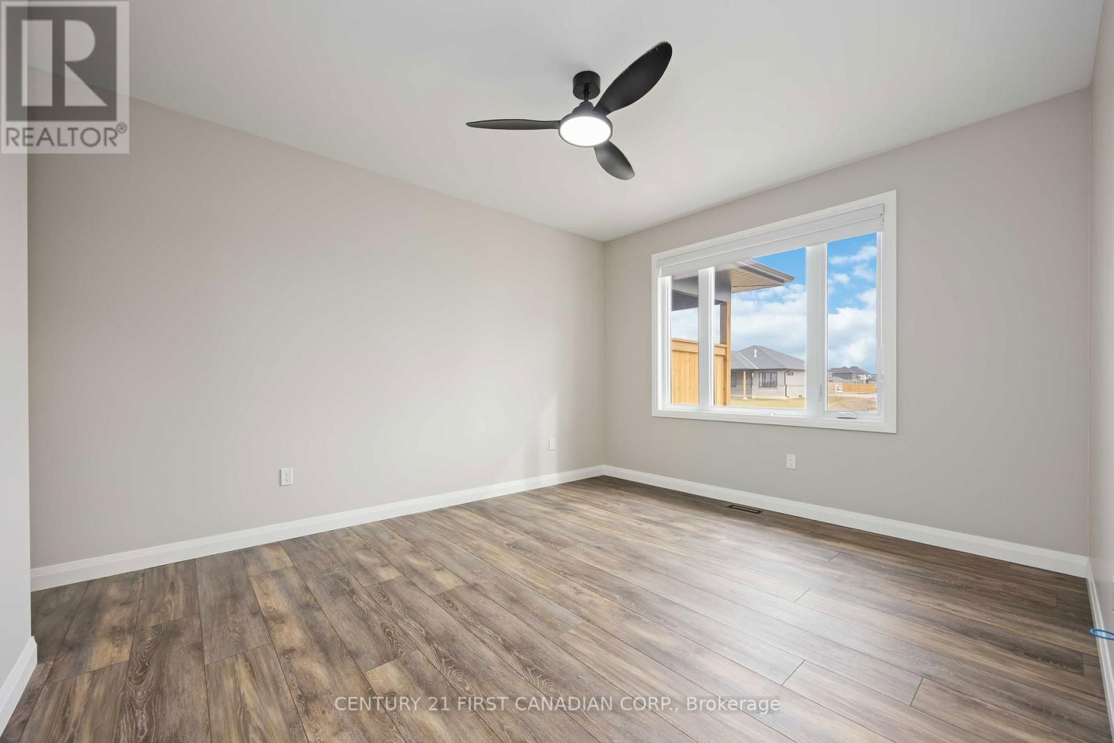 484 KIP LANE Image 16