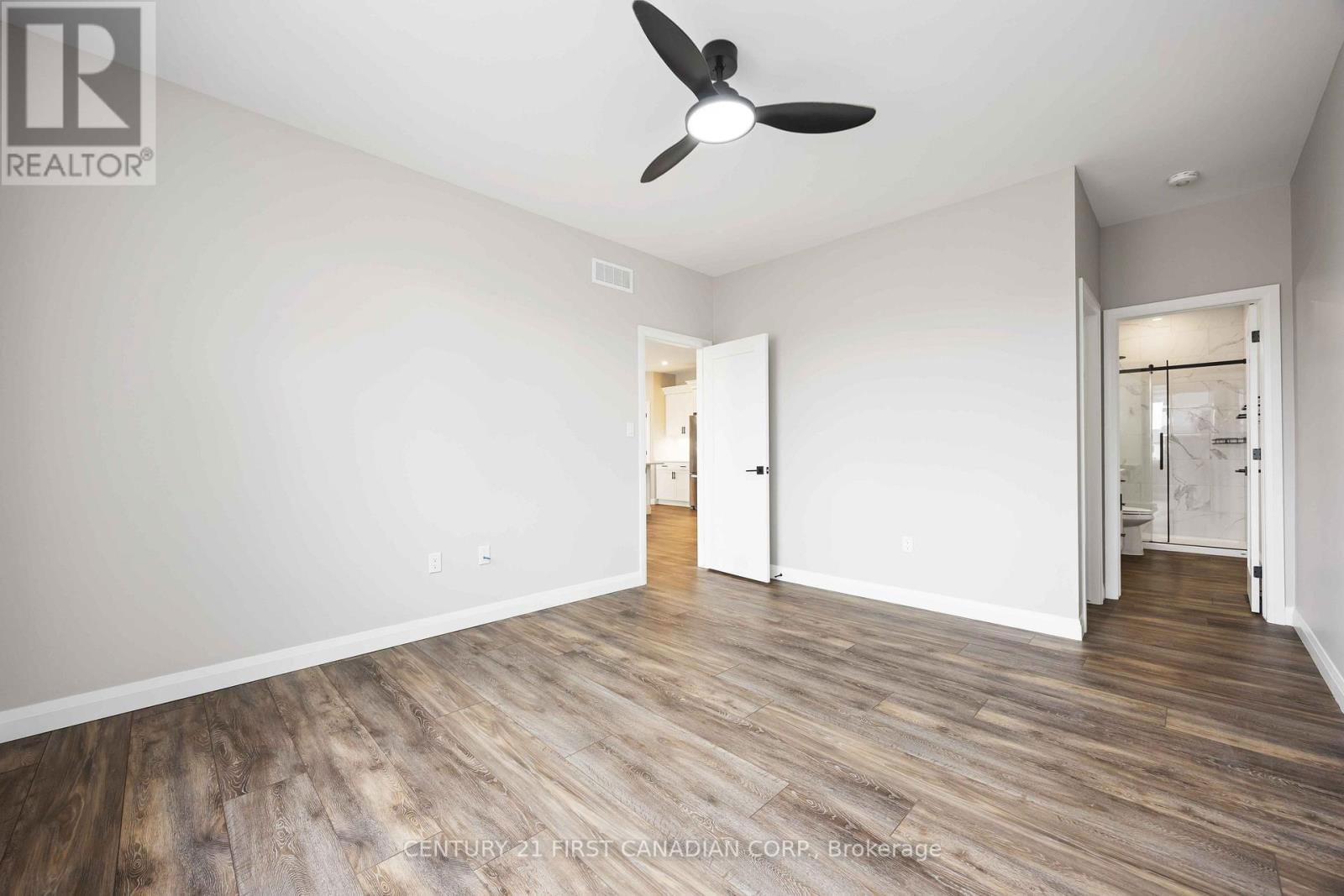 484 KIP LANE Image 17