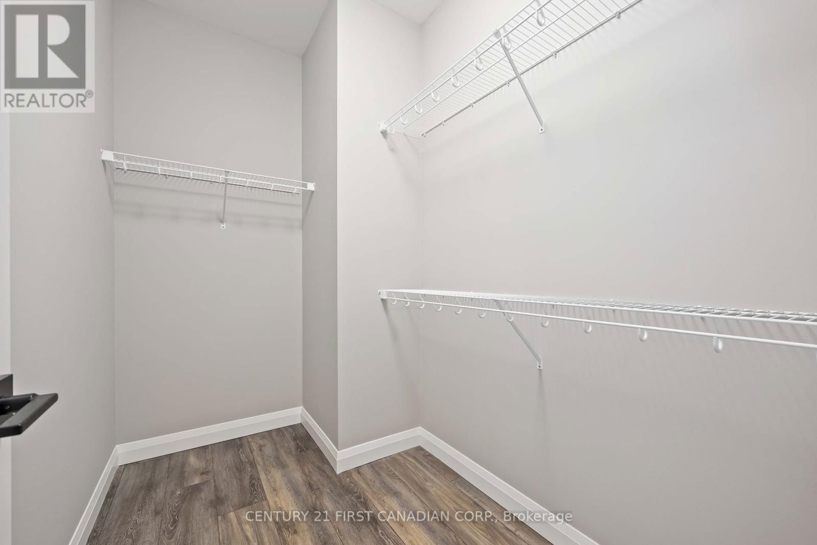 484 KIP LANE Image 18