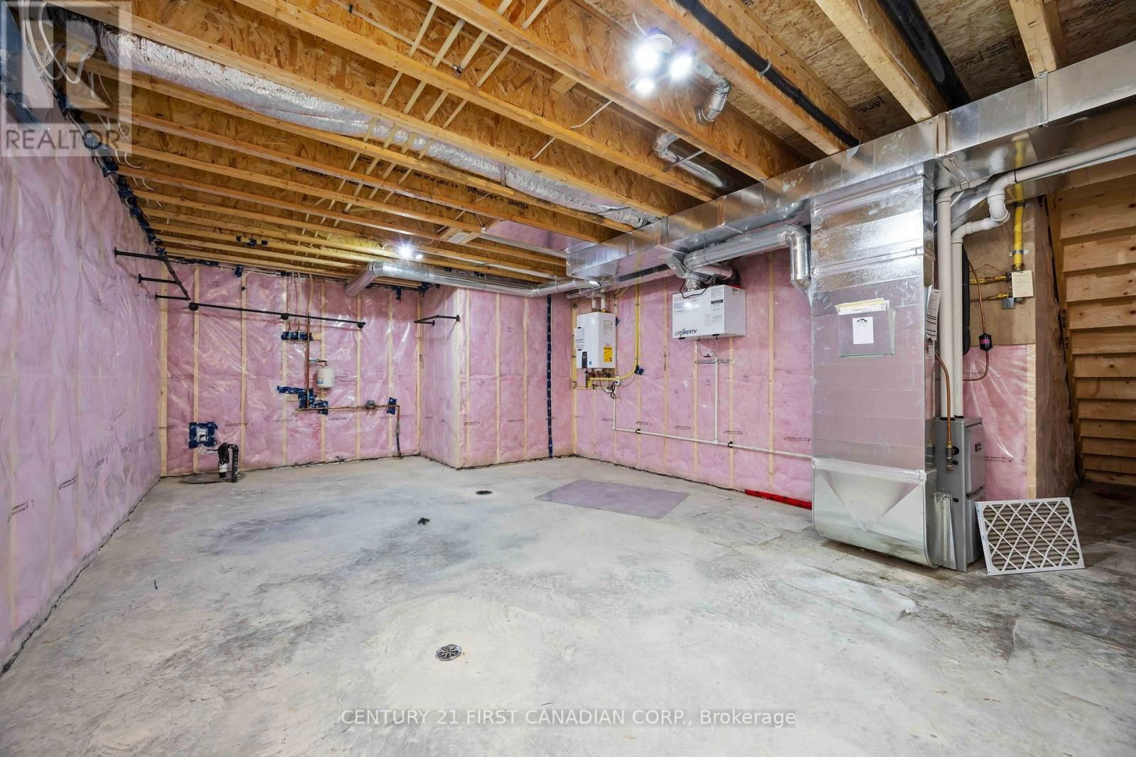 484 KIP LANE Image 24