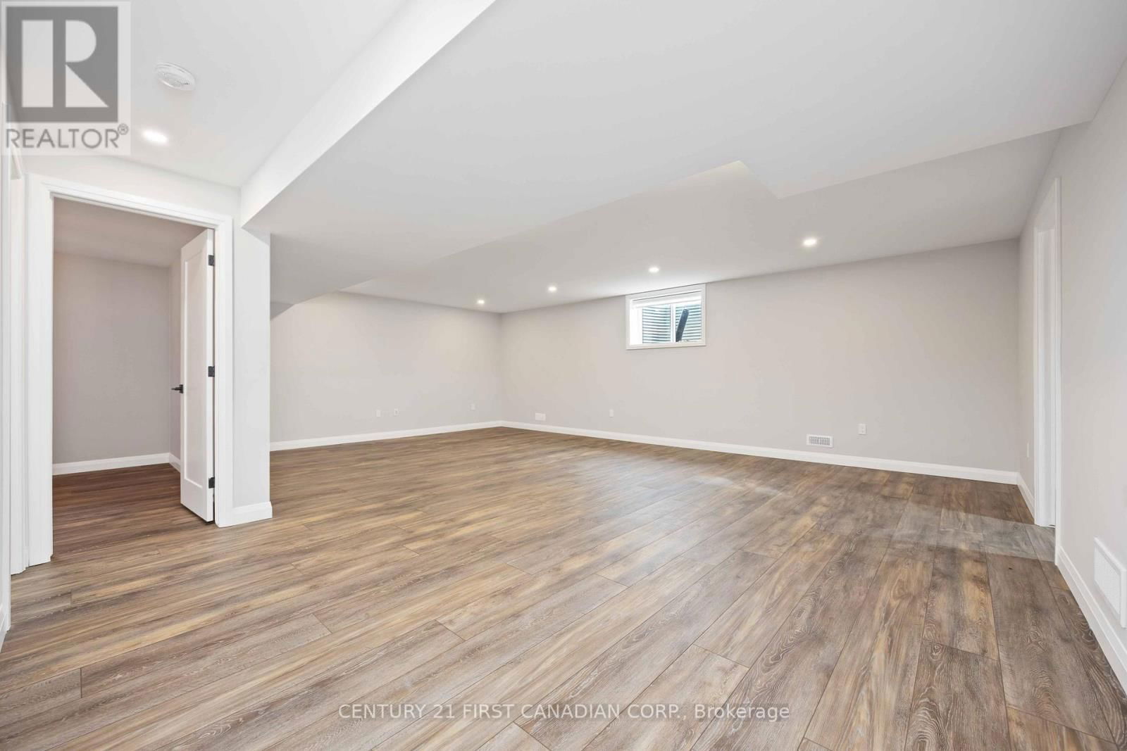 484 KIP LANE Image 5