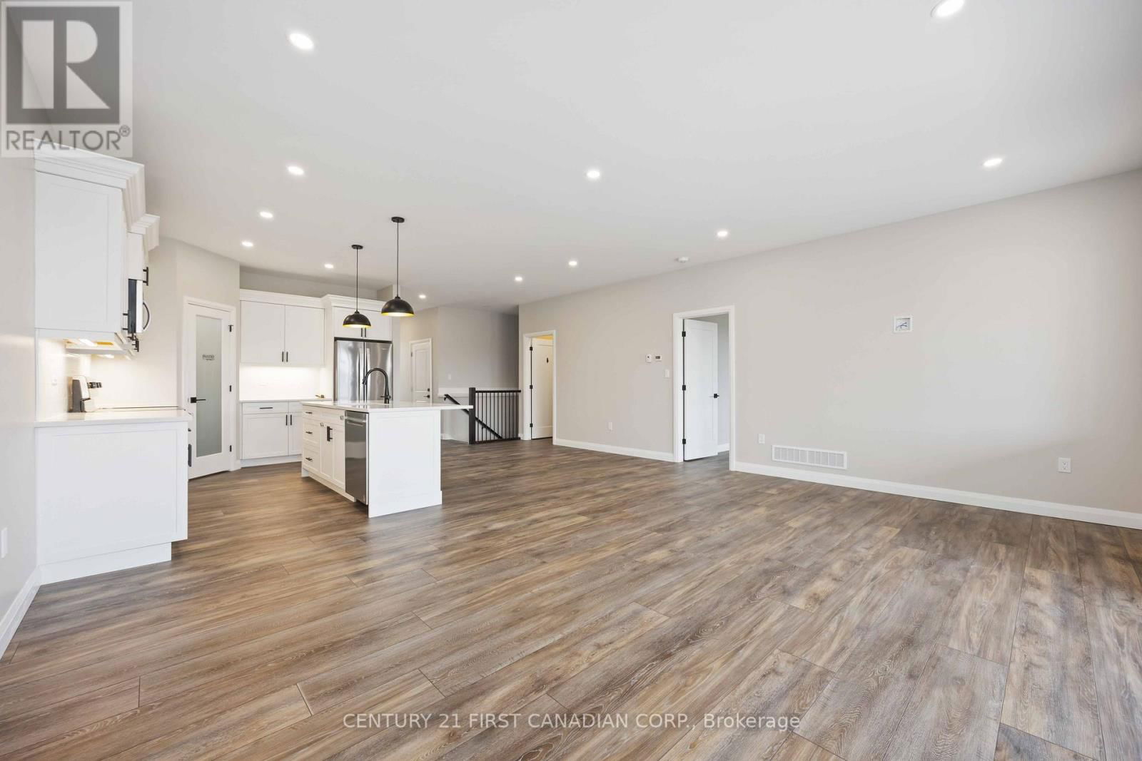 484 KIP LANE Image 8