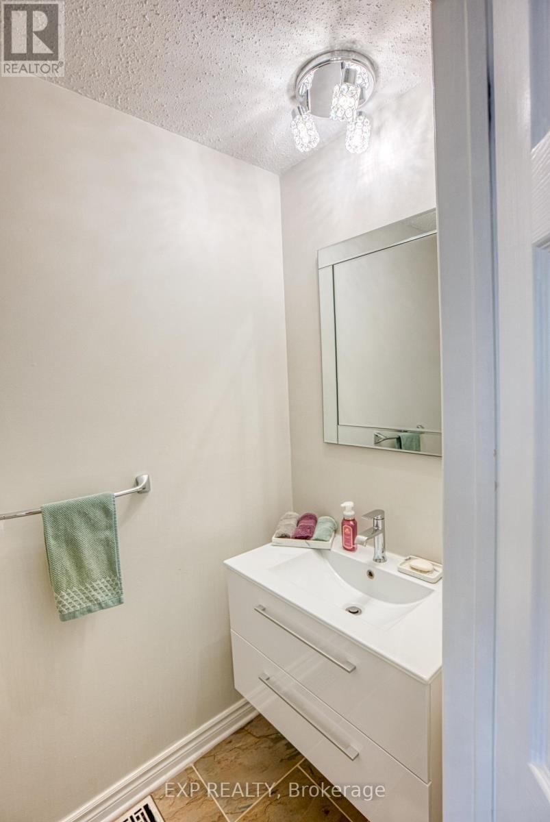 33 ELVASTON AVENUE Image 23