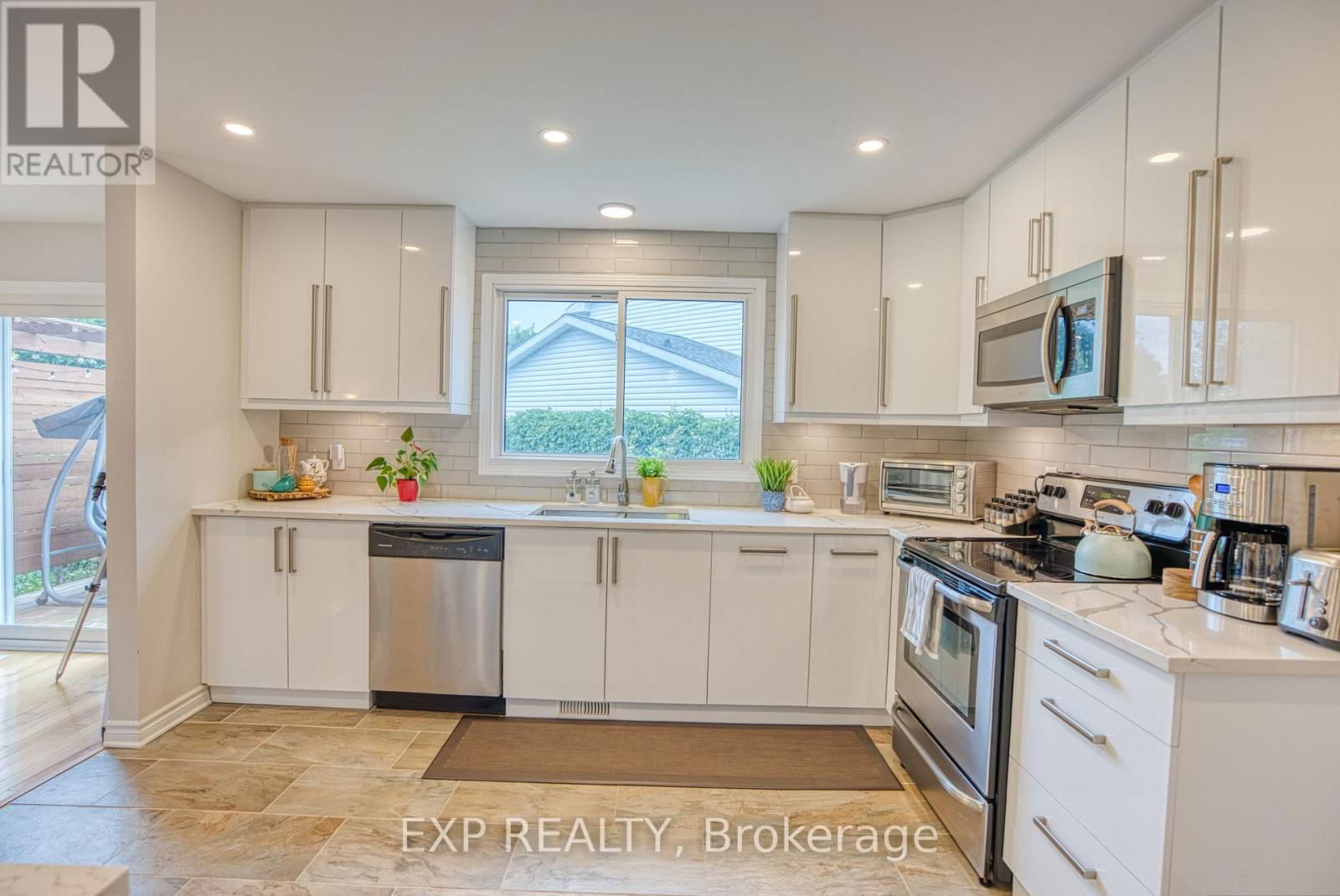 33 ELVASTON AVENUE Image 4