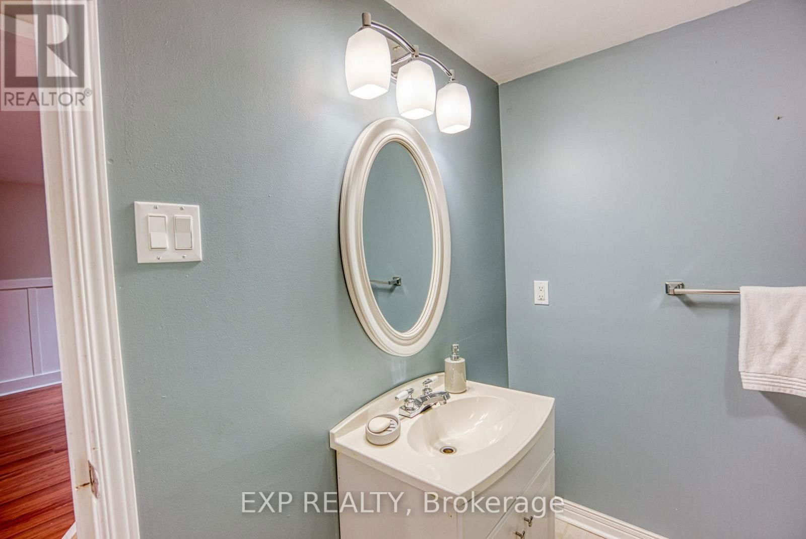33 ELVASTON AVENUE Image 43
