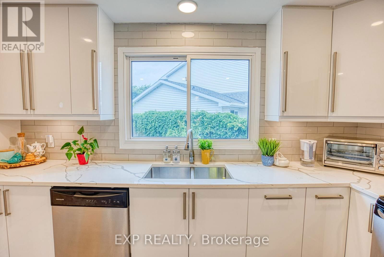 33 ELVASTON AVENUE Image 7