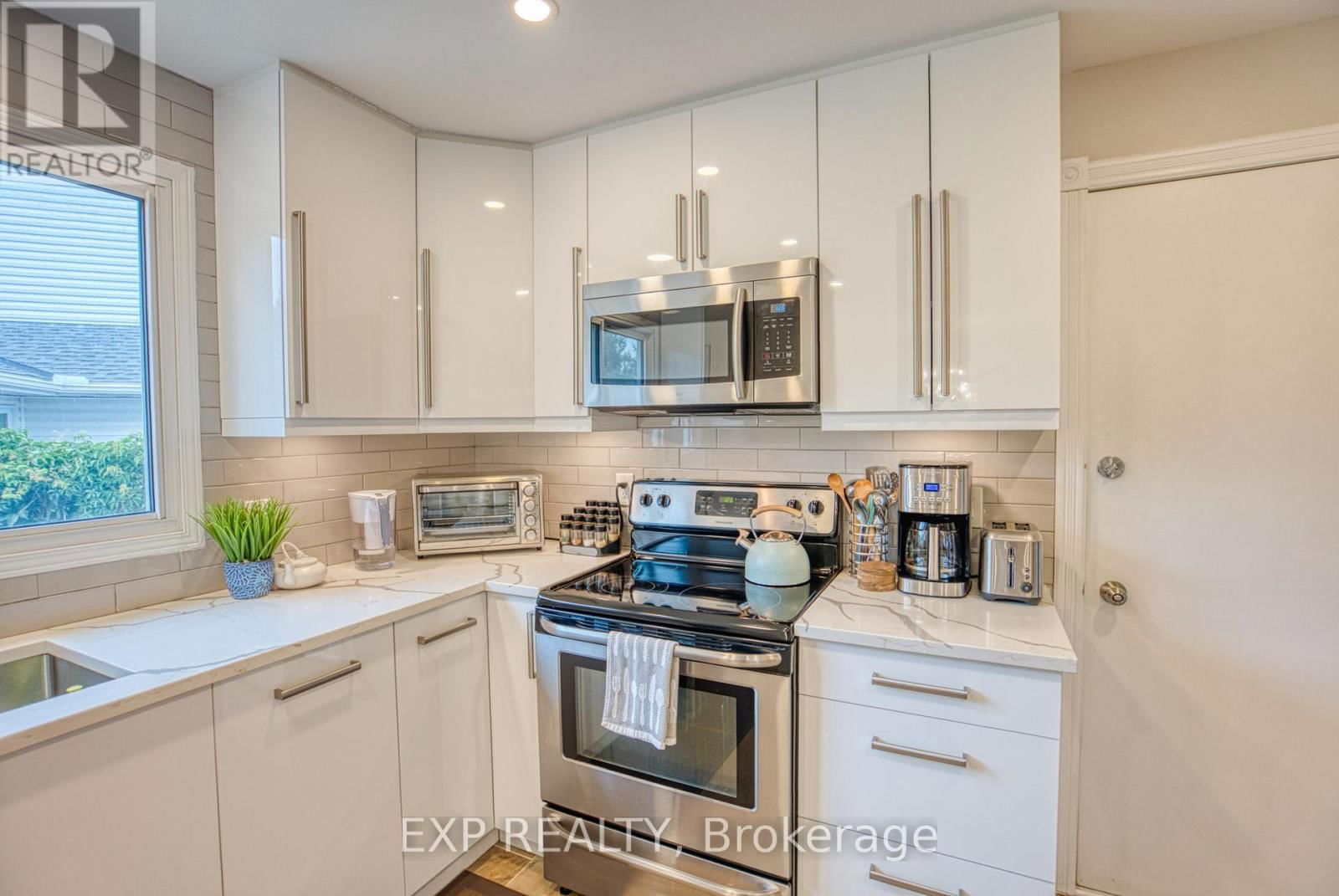 33 ELVASTON AVENUE Image 8