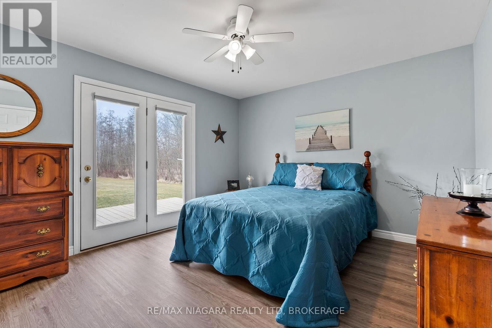 12262 LAKESHORE ROAD Image 16