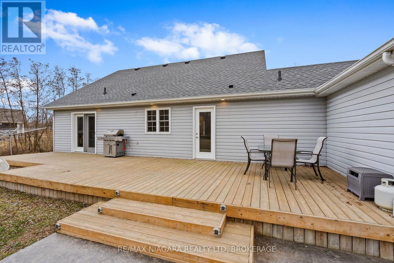 12262 LAKESHORE ROAD Image 37