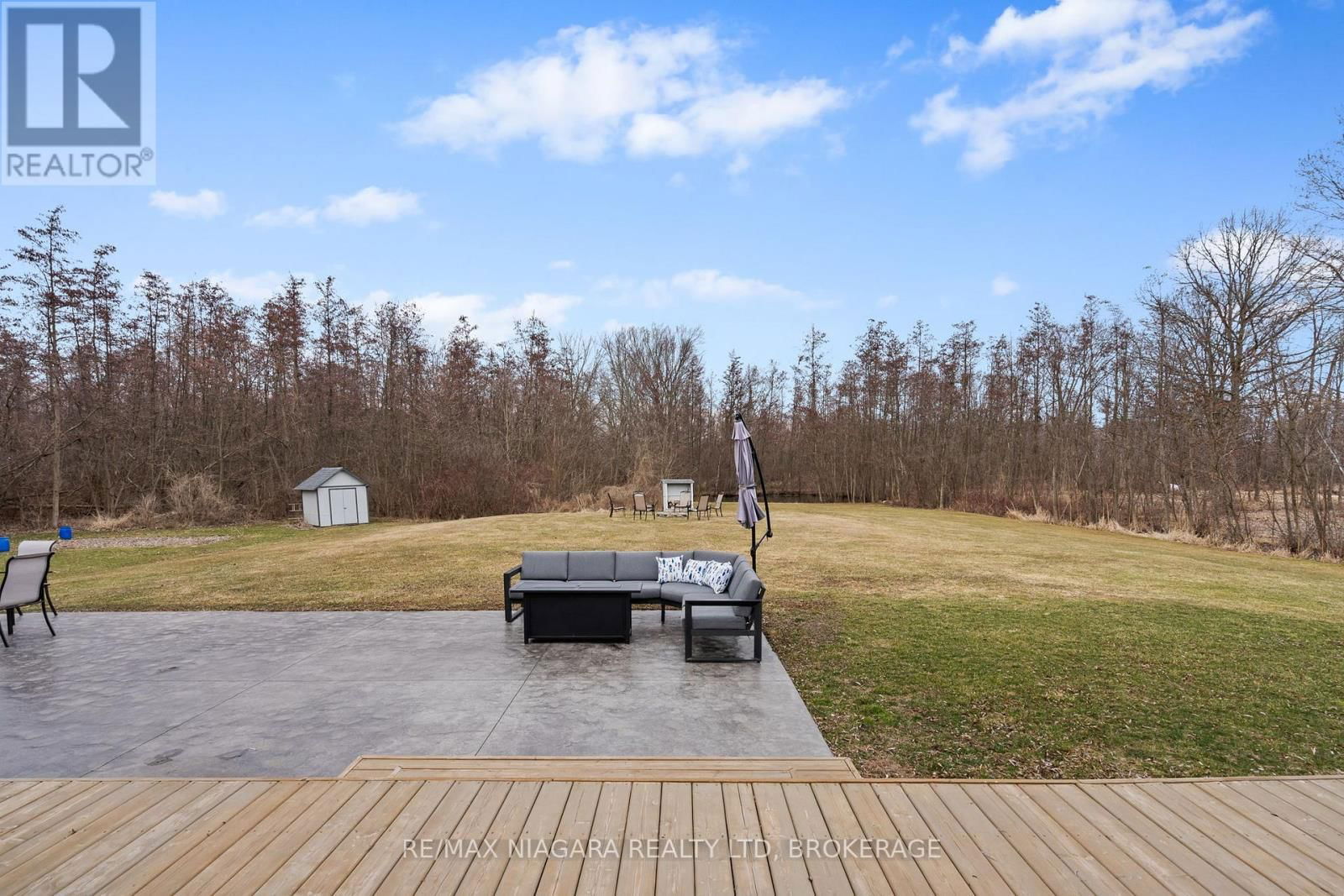 12262 LAKESHORE ROAD Image 38