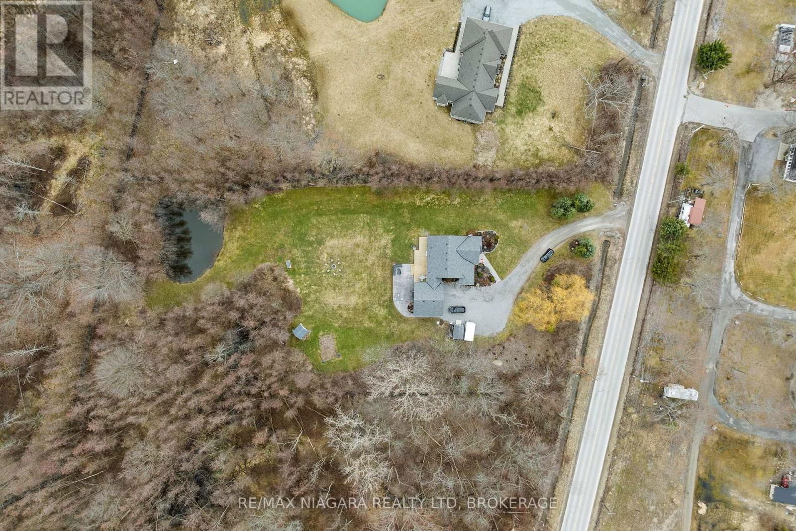 12262 LAKESHORE ROAD Image 47