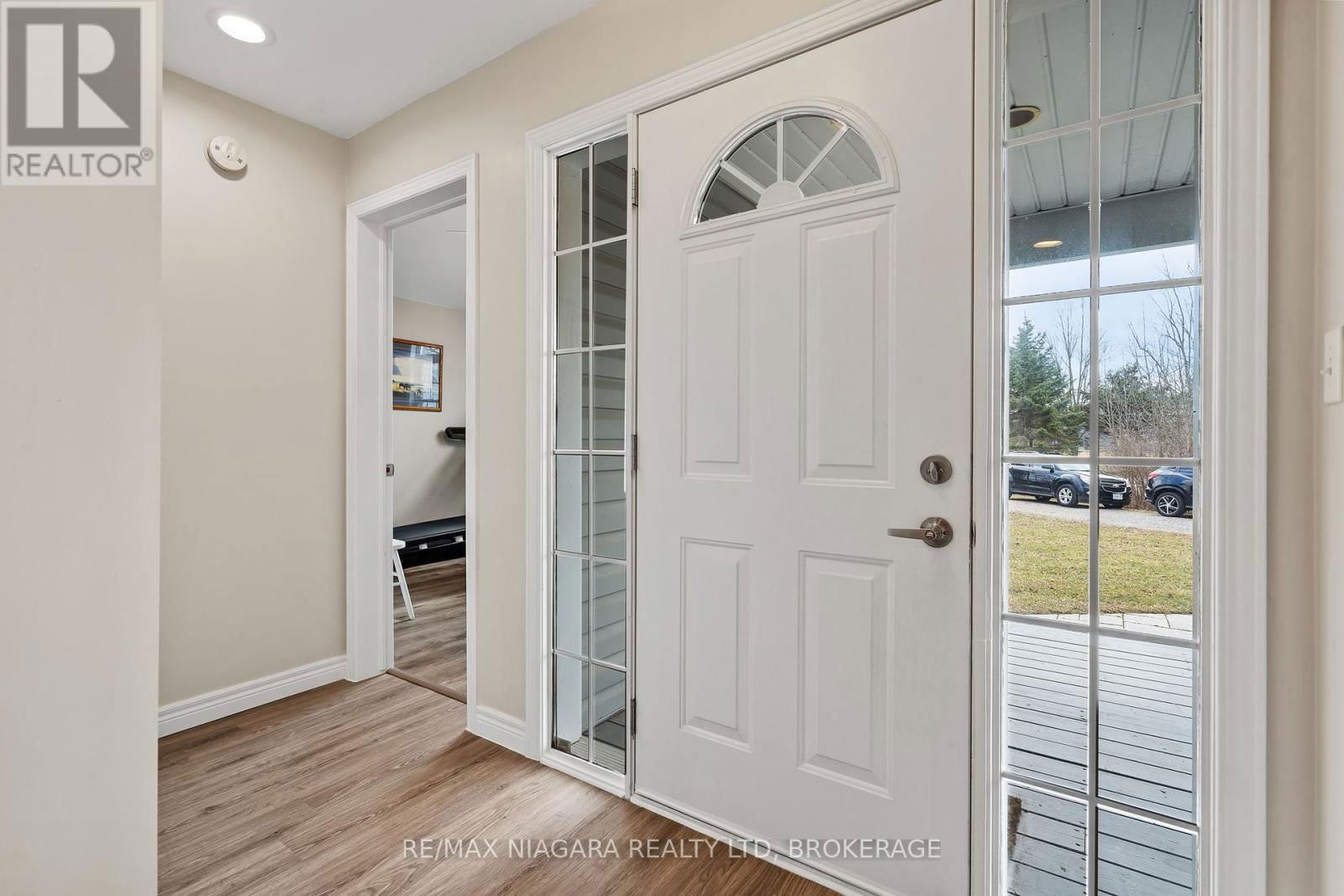 12262 LAKESHORE ROAD Image 9