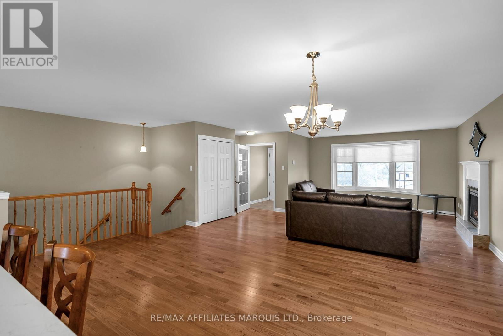324 GLEN NORA DRIVE Image 10