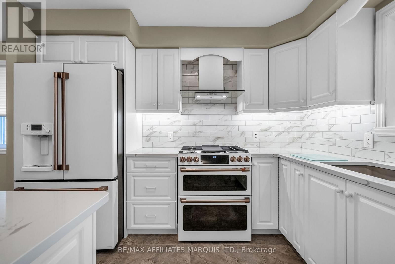 324 GLEN NORA DRIVE Image 14