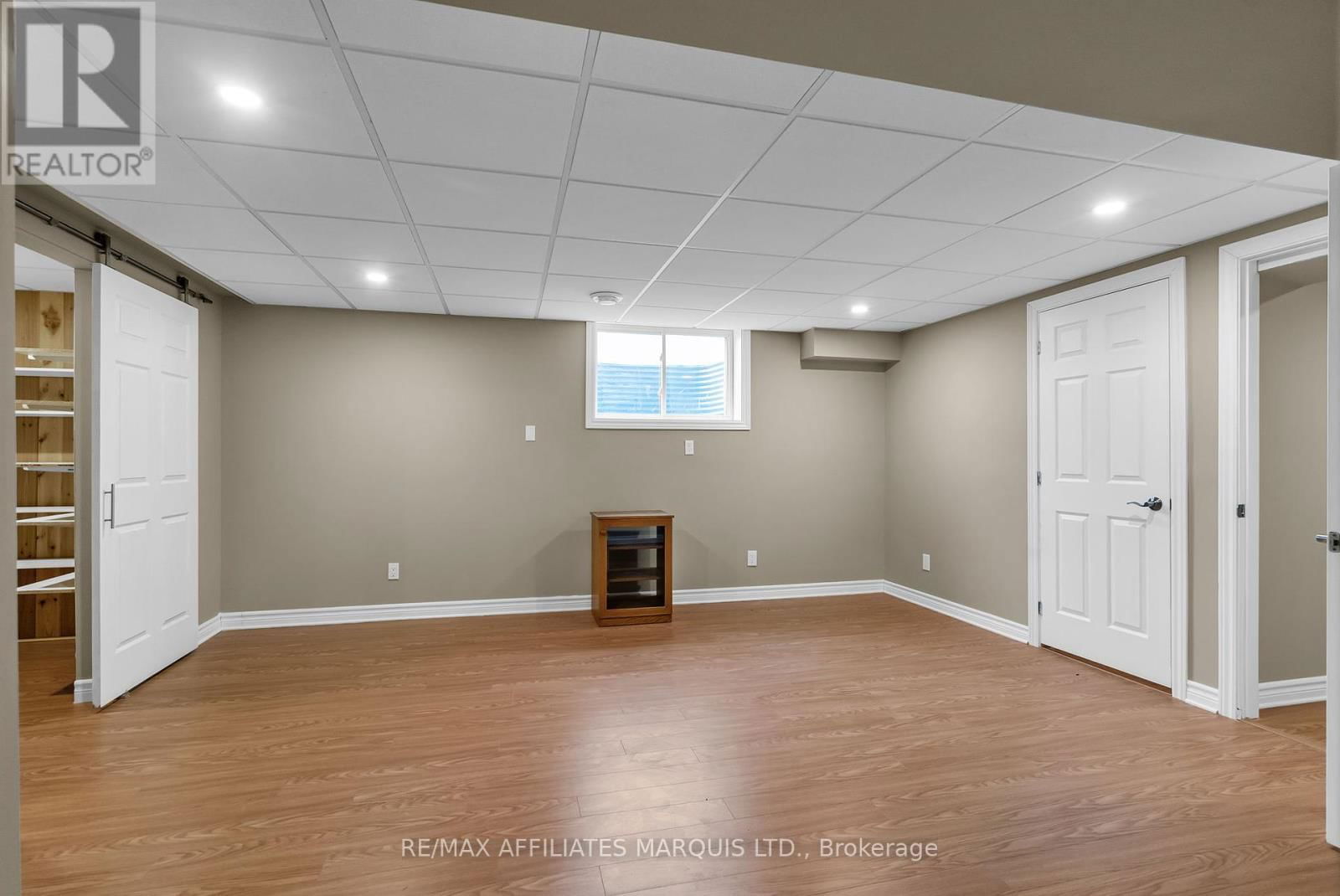 324 GLEN NORA DRIVE Image 32