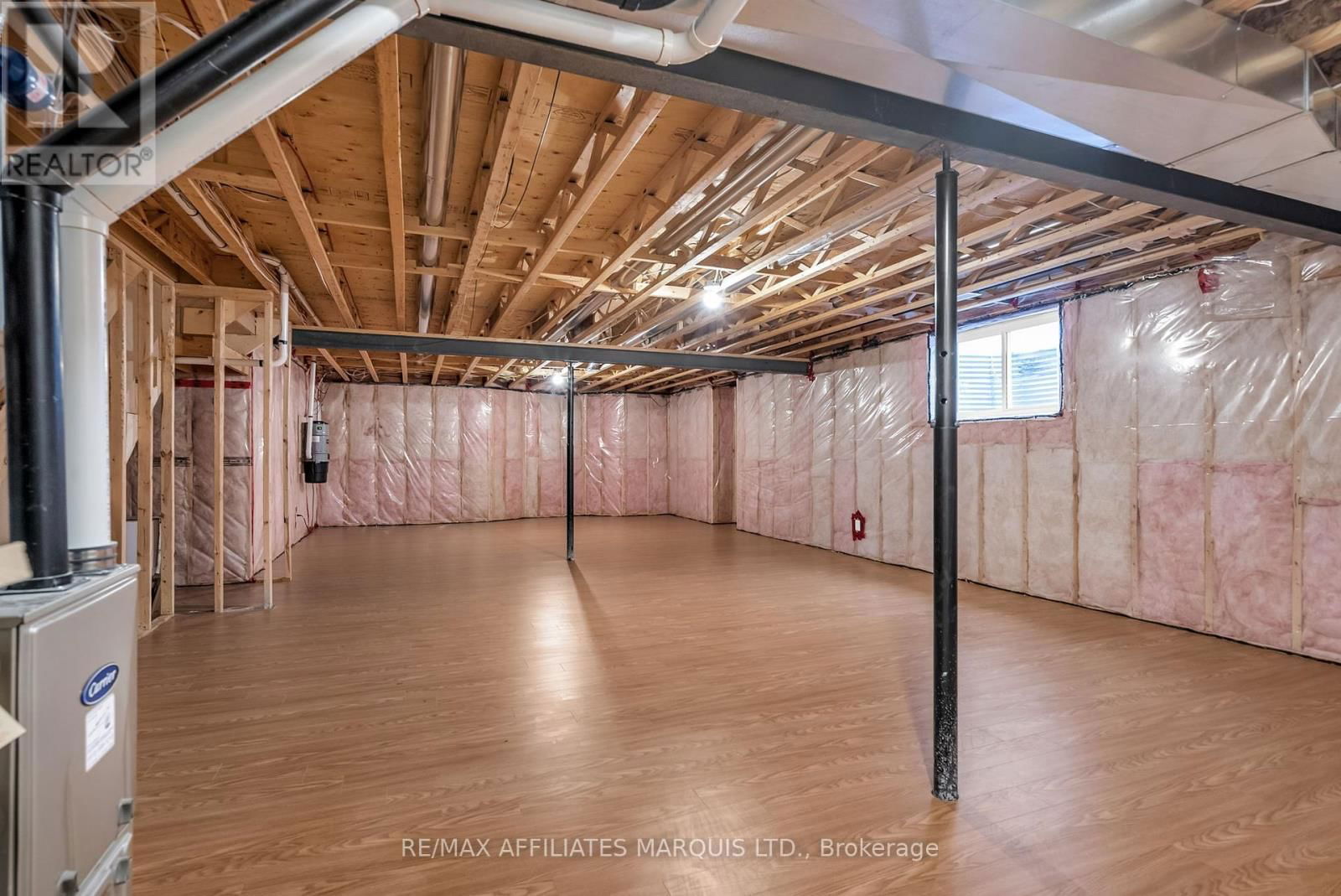 324 GLEN NORA DRIVE Image 38