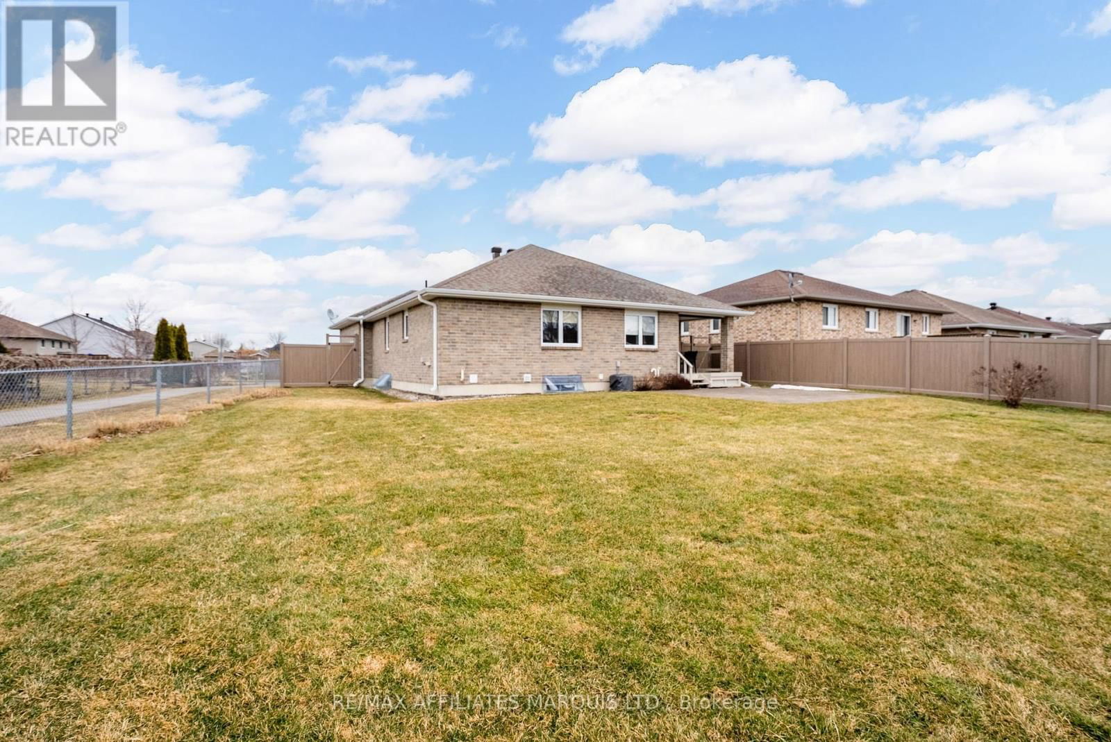 324 GLEN NORA DRIVE Image 44