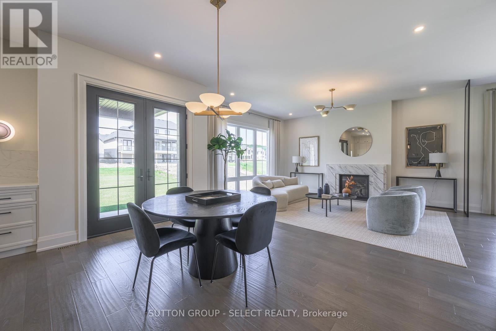 326 MANHATTAN DRIVE Image 11