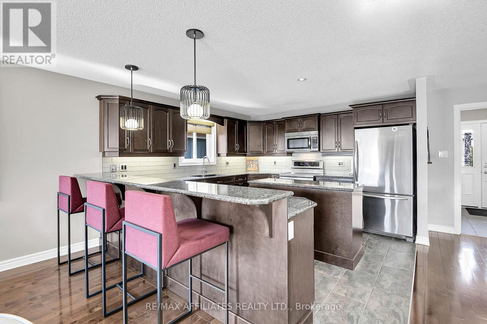 448 VAN DUSEN STREET Image 10